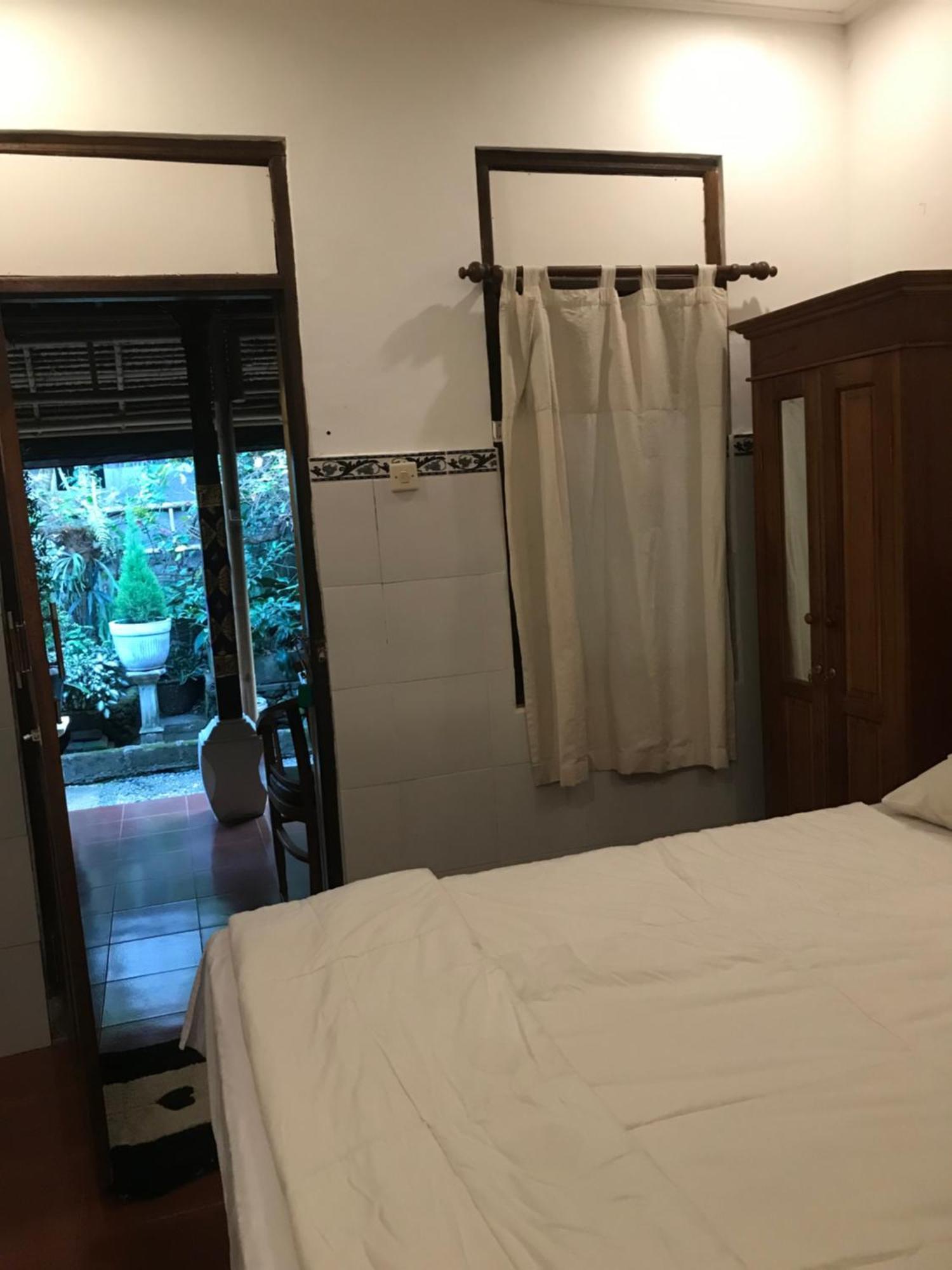 1Bd Guest House In Family Compound1, 15 Minute Walk To Yoga Barn ウブド エクステリア 写真